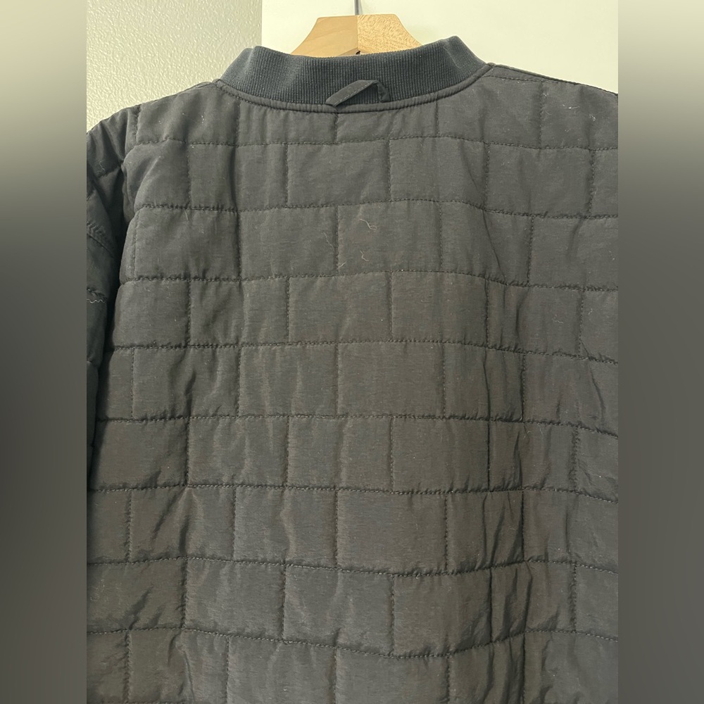Carhartt Quilted XL Bomber Jacket Mens Large Black Puffer Zip Pockets Liner Only - Picture 6 of 15